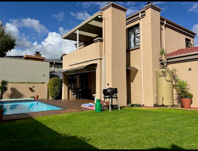 3 BEDROOM HOUSE FOR SALE IN RUIMSIG